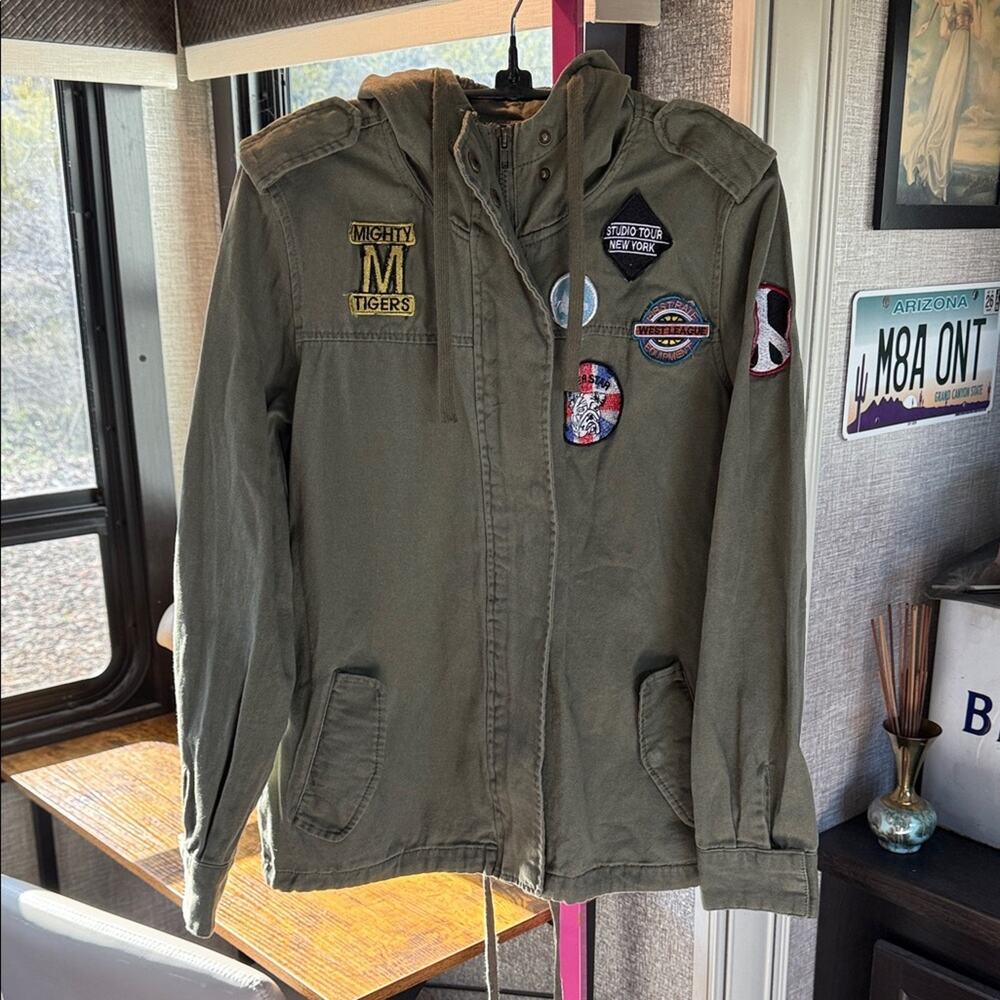 Full Tilt Olive Utility Jacket grunge up cycle cotton with Patches size small